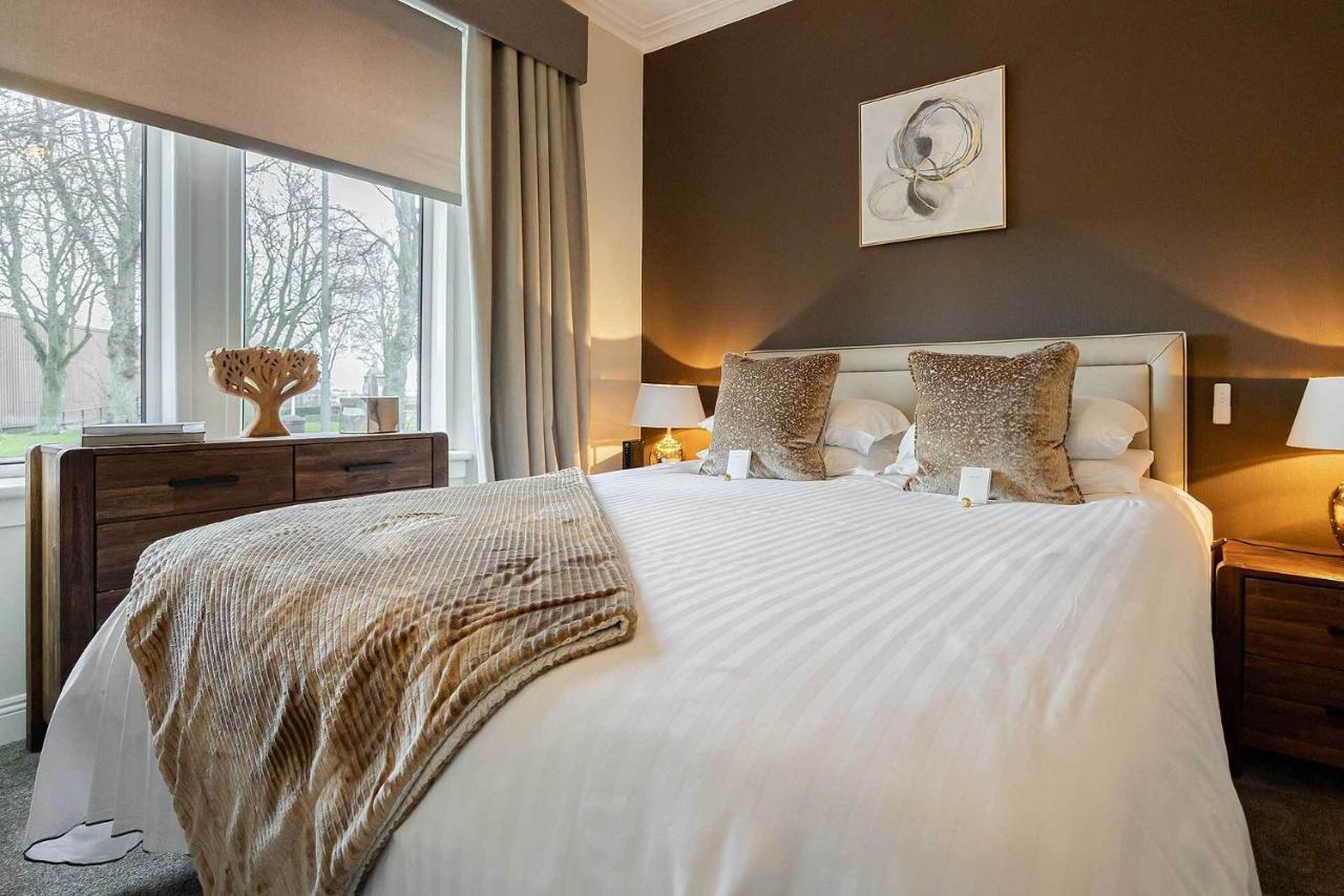 Carmel Apartments フォルカーク 部屋 写真