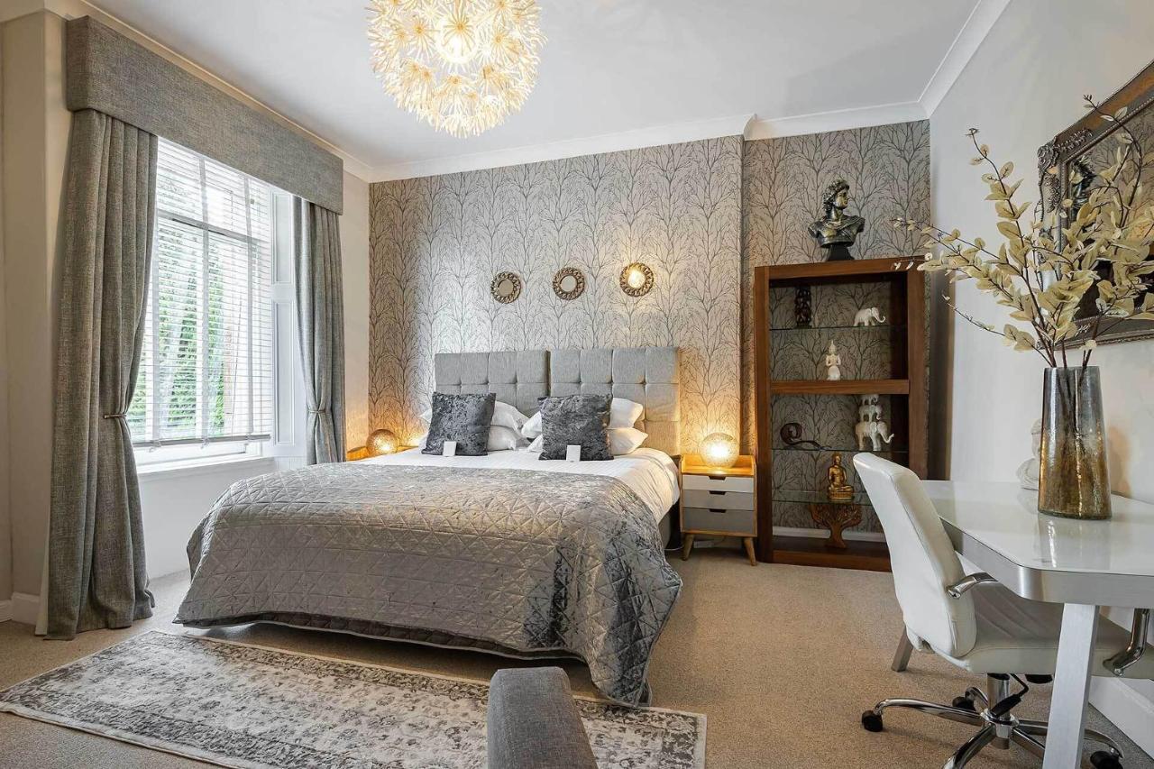 Carmel Apartments フォルカーク 部屋 写真