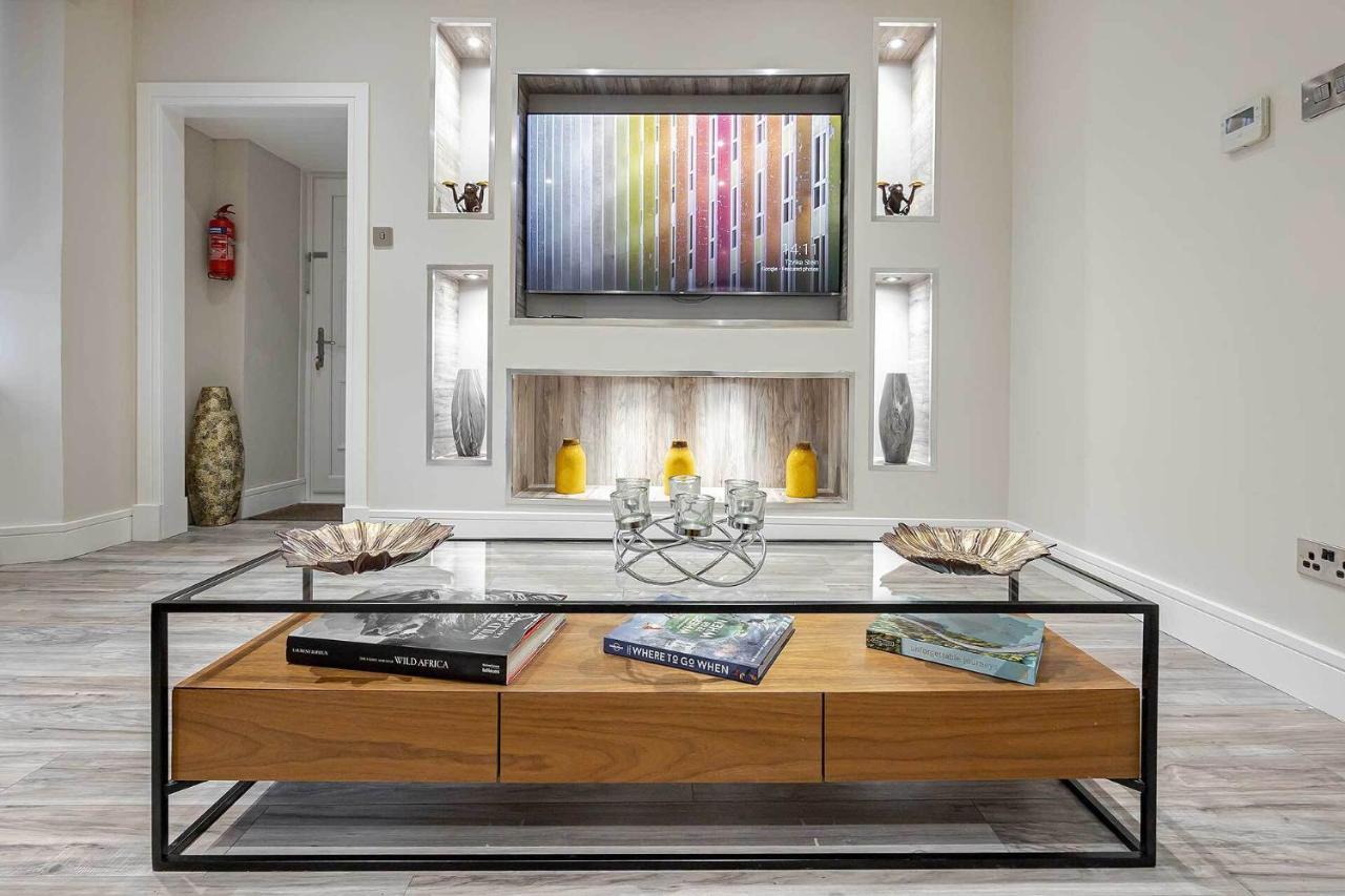 Carmel Apartments フォルカーク 部屋 写真